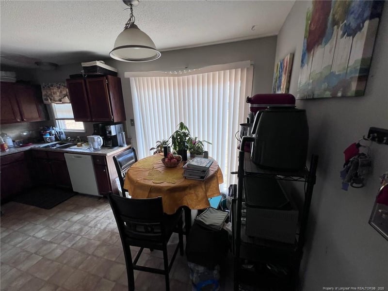 1081 Madonna Dr, Fayetteville, NC 28311