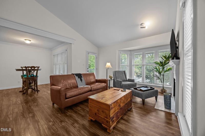 1081 Wirewood Dr #301, Raleigh, NC 27605