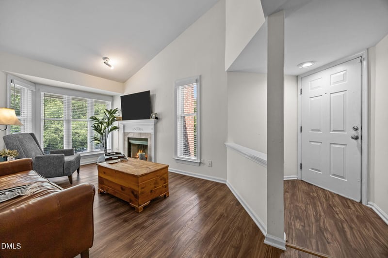 1081 Wirewood Dr #301, Raleigh, NC 27605