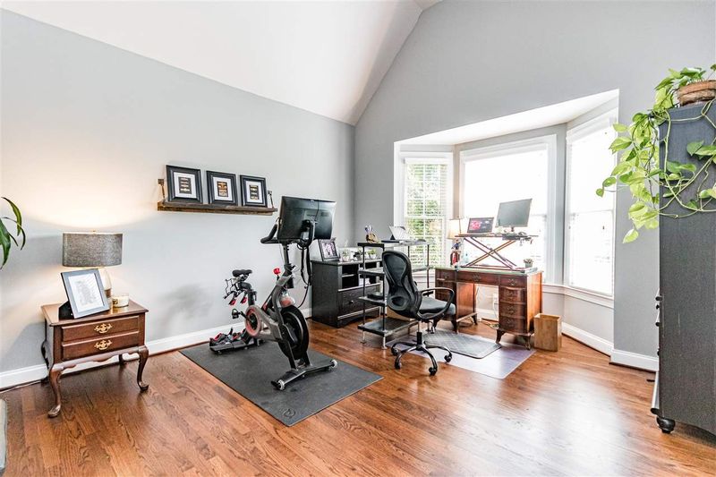 10816 Round Brook Cir, Raleigh, NC 27617