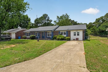 1082 Quail Meadow Dr, Fayetteville, NC 28314