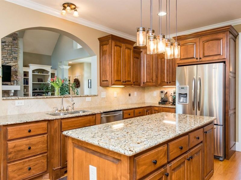 1082 Silverleaf Dr, Youngsville, NC 27596