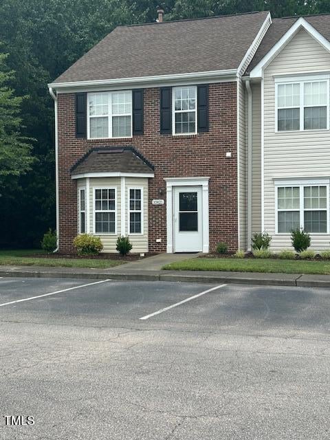 10821 Pendragon Pl, Raleigh, NC 27614