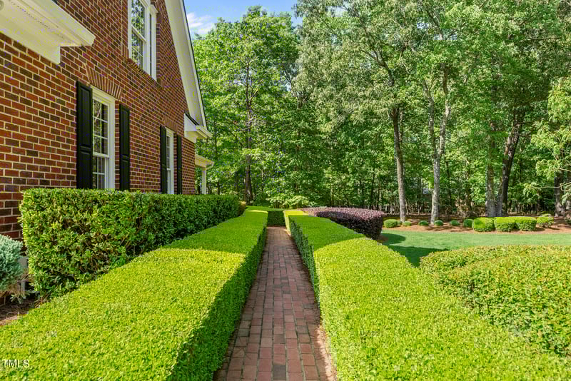 10825 Rondeau Woods Ct, Raleigh, NC 27614