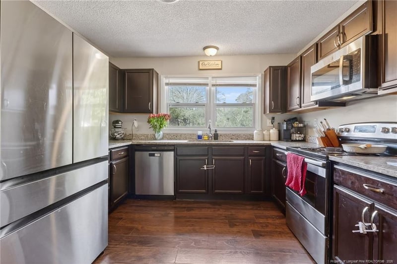 1083 Strickland Bridge Rd, Fayetteville, NC 28304