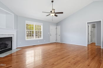 1084 Mclemore Rd, Clayton, NC 27520