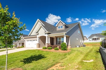 1085 Lobdale Ct, Burlington, NC 27215