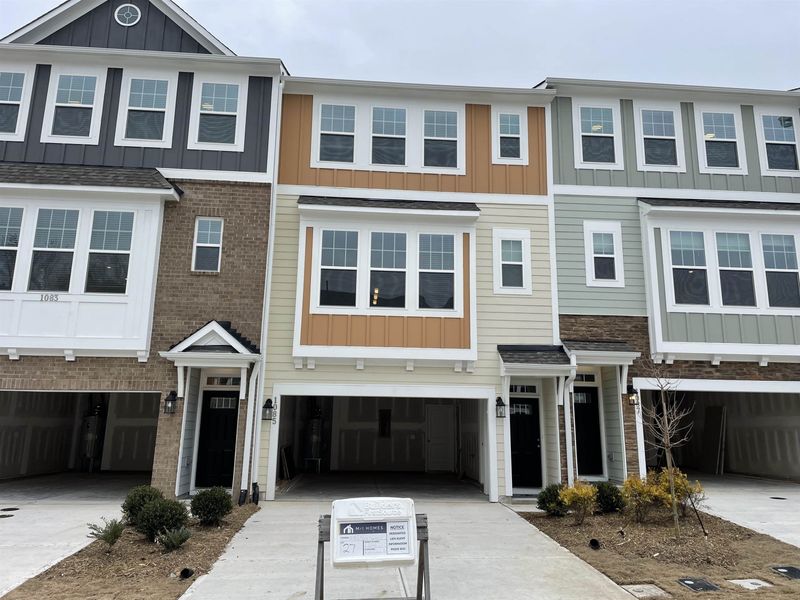 1085 Manorhaven Dr #27, Durham, NC 27703