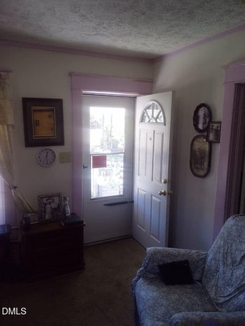 1086 Center St, Fayetteville, NC 28306