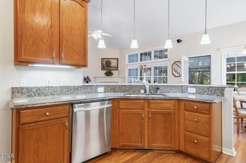 1086 Mosstree Dr, Apex, NC 27502