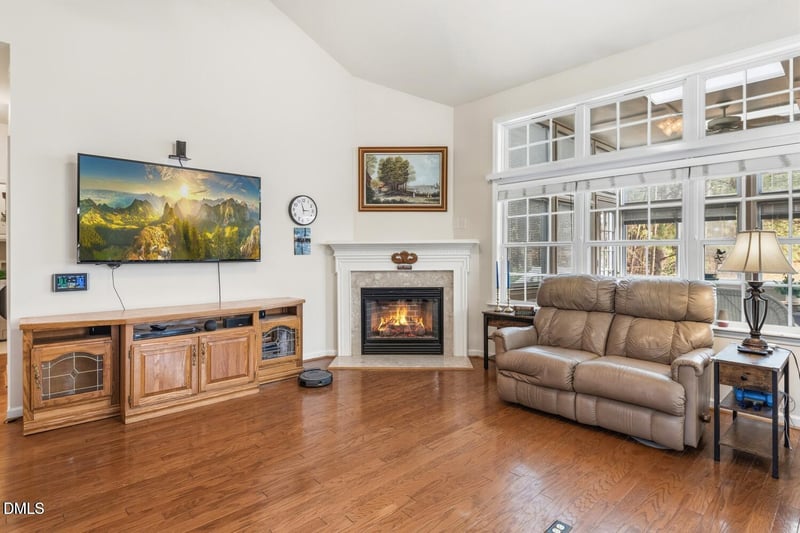 1086 Mosstree Dr, Apex, NC 27502