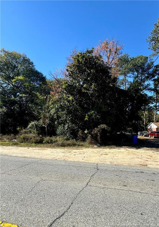 1086 Strickland Bridge Rd, Fayetteville, NC 28304