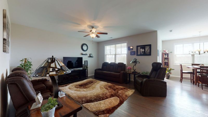 1087 Pentland Ct, Burlington, NC 27215