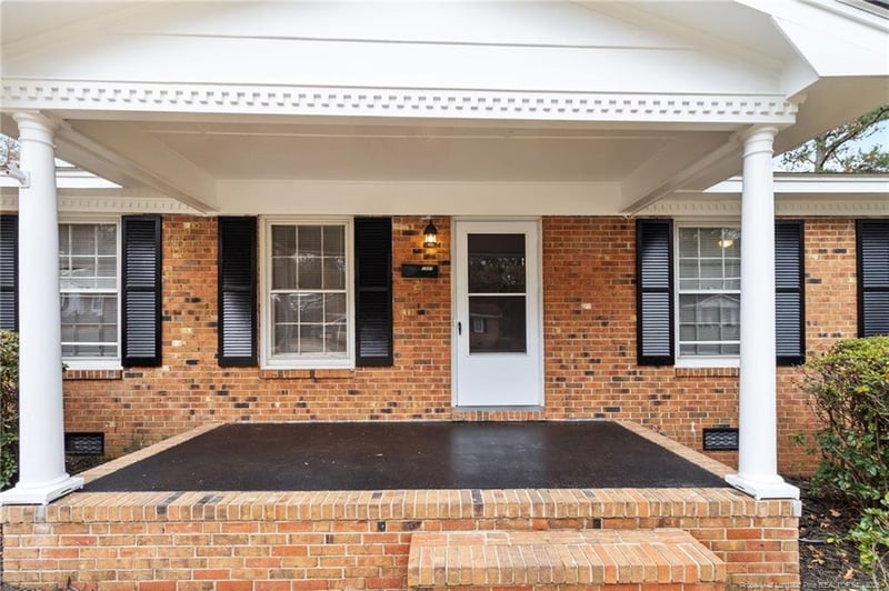 1087 Torrey Dr, Fayetteville, NC 28301