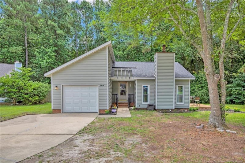 1087 Tyler Dr, Fayetteville, NC 28314