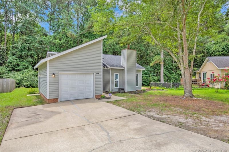 1087 Tyler Dr, Fayetteville, NC 28314