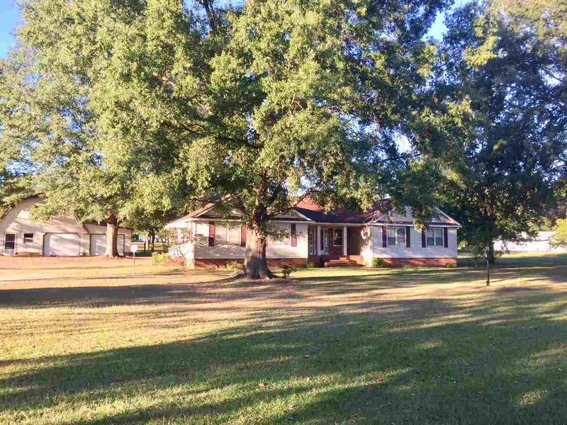 1088 Glover Rd, Dunn, NC 28334