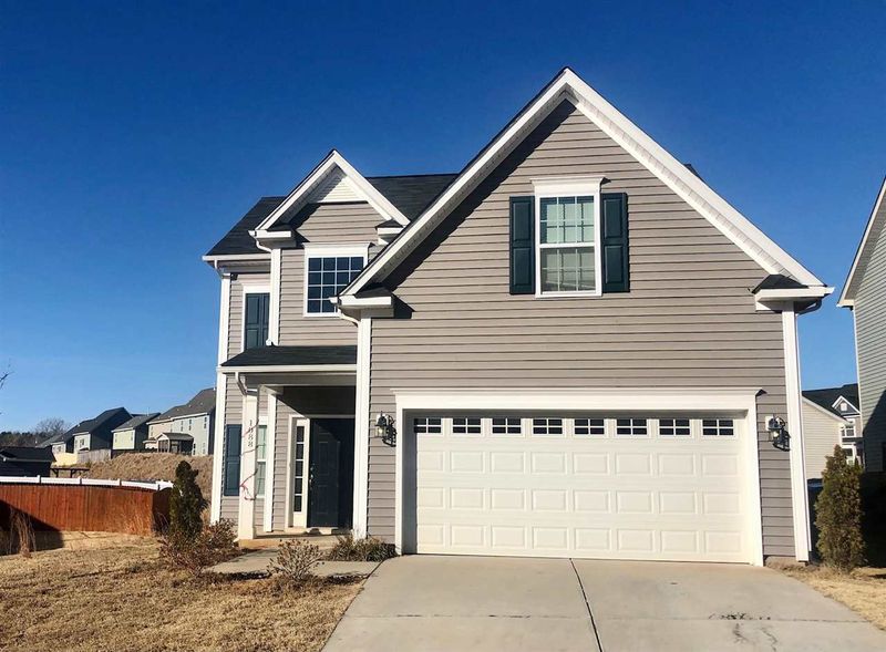 1088 Lakemont Dr, Clayton, NC 27559