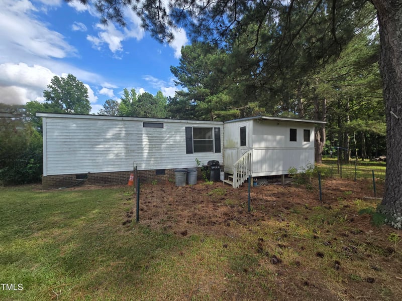 10889 Nc 222 , Middlesex, NC 27557