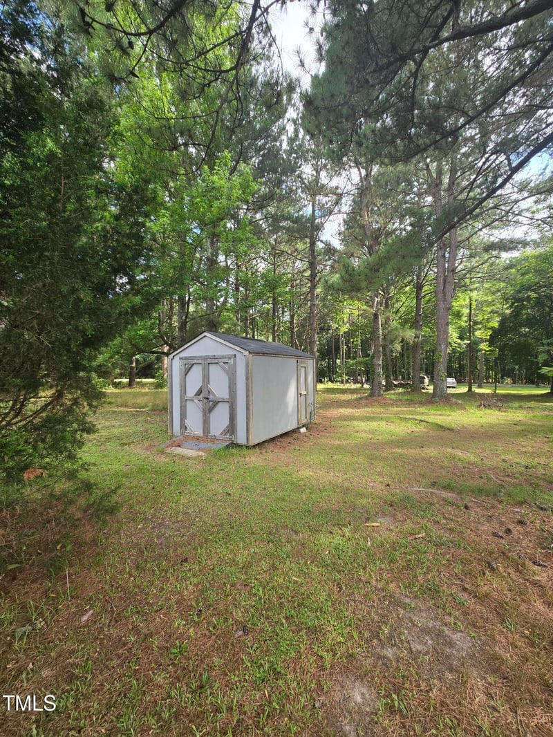 10889 Nc 222 , Middlesex, NC 27557