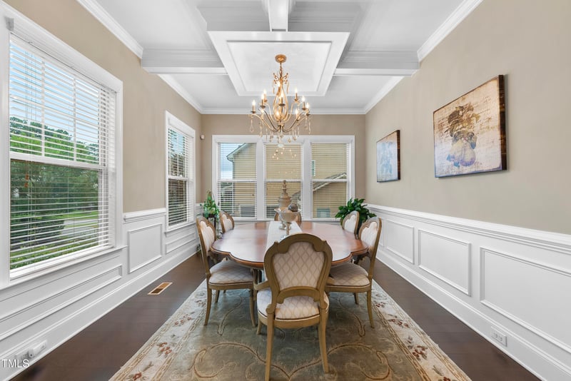 1089 Queensdale Dr, Cary, NC 27519