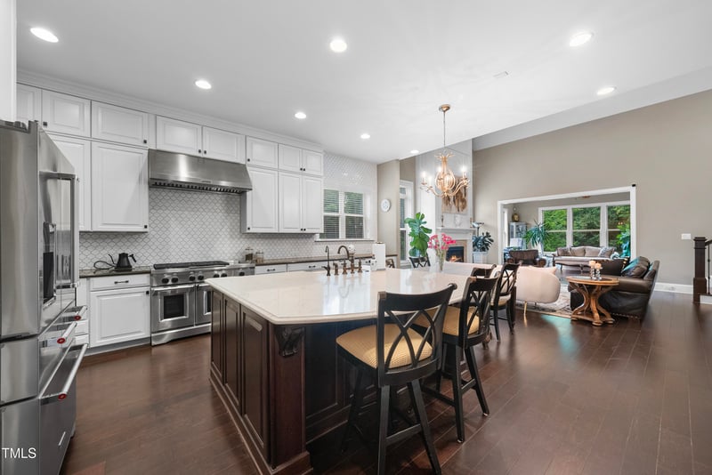 1089 Queensdale Dr, Cary, NC 27519