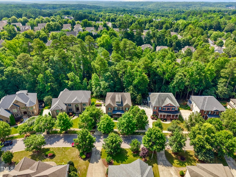 109 Aspenridge Dr, Holly Springs, NC 27540