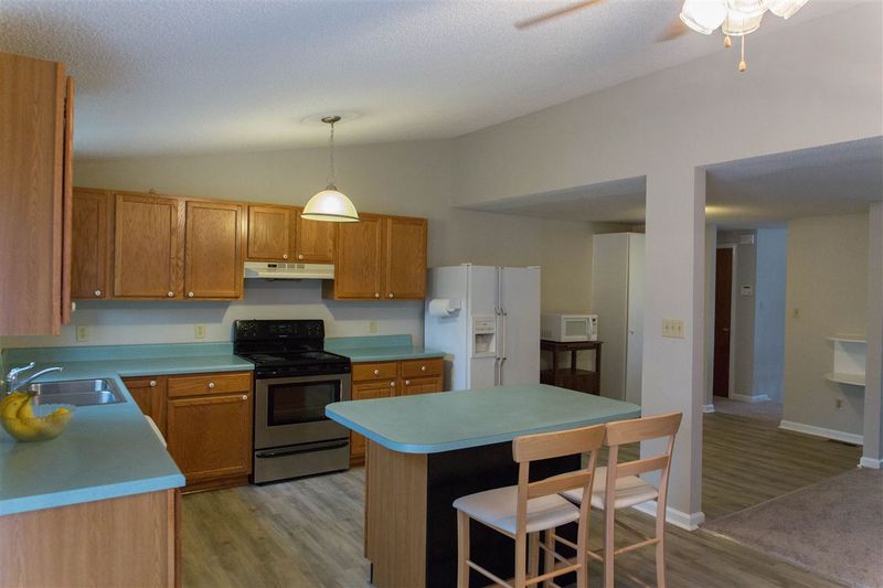 109 N Atley Ln, Cary, NC 27513