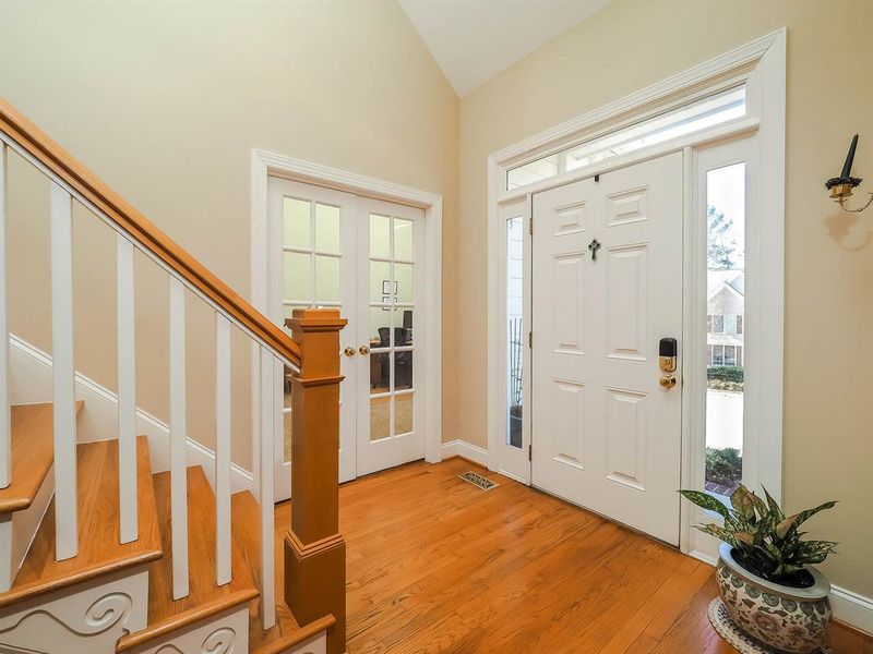 109 Barnes Spring Ct, Cary, NC 27519