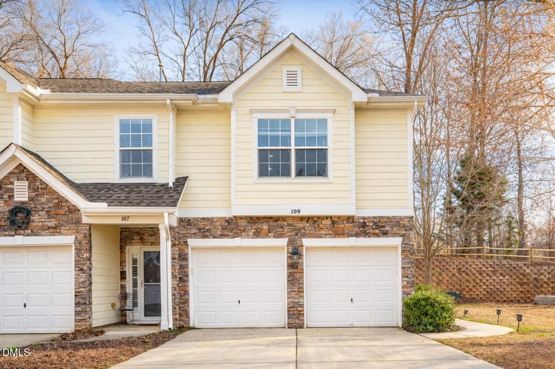 109 Bartlett Cir, Hillsborough, NC 27278