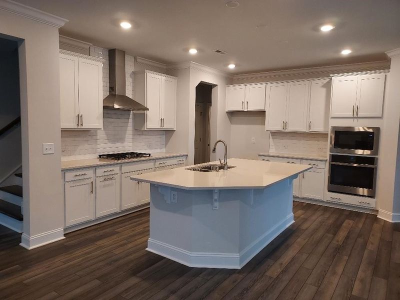 109 Bellmont Crest Dr, Holly Springs, NC 27540