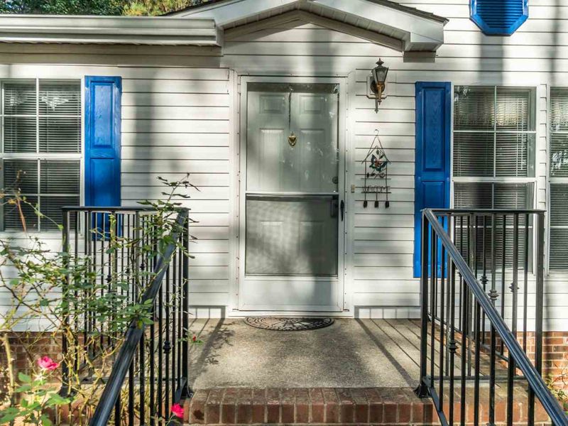 109 Blue Slate Ln, Clayton, NC 27520