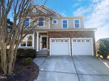 109 Boatdock Dr, Holly Springs, NC 27540
