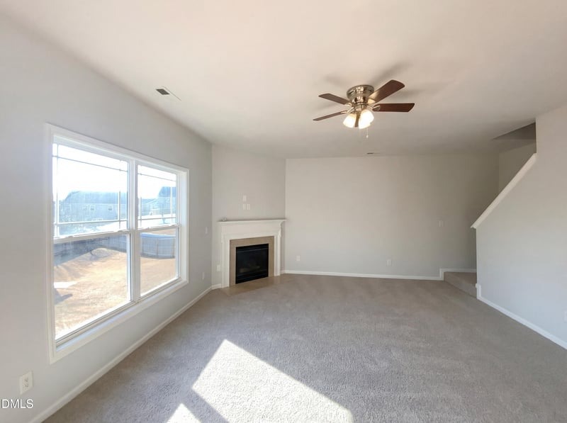 109 Boatdock Dr, Holly Springs, NC 27540