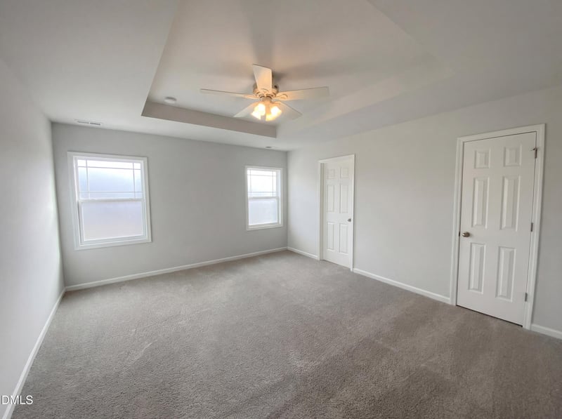 109 Boatdock Dr, Holly Springs, NC 27540