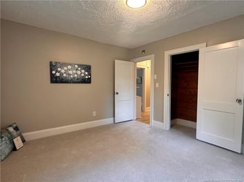 109 Brookwood Ave, Fayetteville, NC 28301