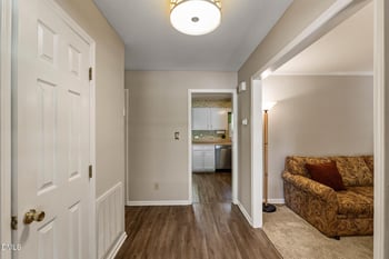 109 Burkwood Ln, Raleigh, NC 27609