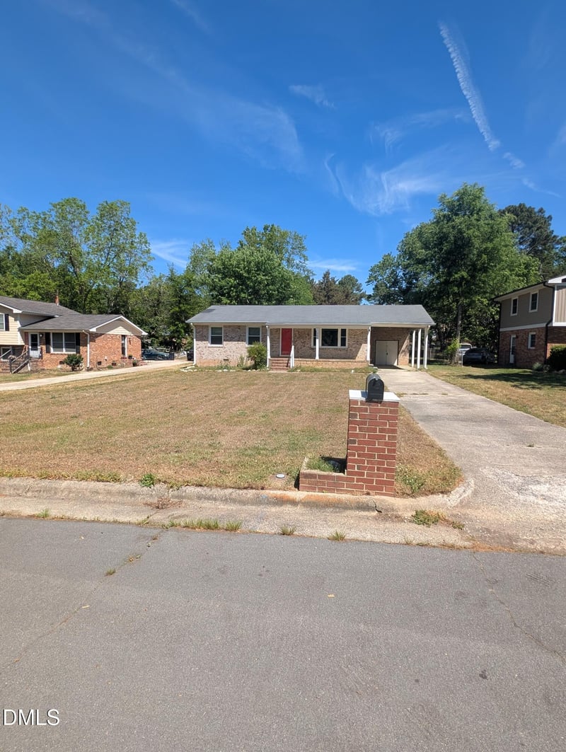 109 Burnham Ct, Garner, NC 27529