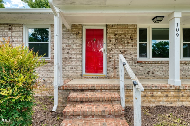 109 Burnham Ct, Garner, NC 27529