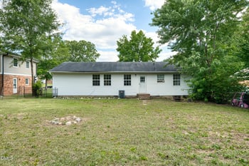 109 Burnham Ct, Garner, NC 27529