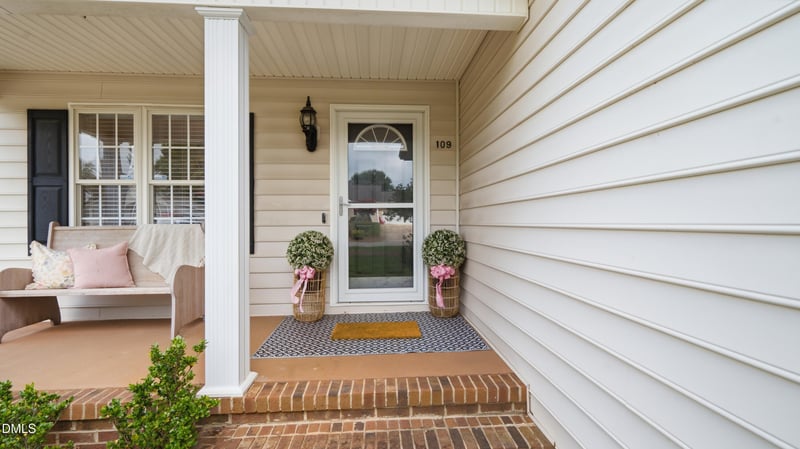 109 Cale Dr, Burlington, NC 27215