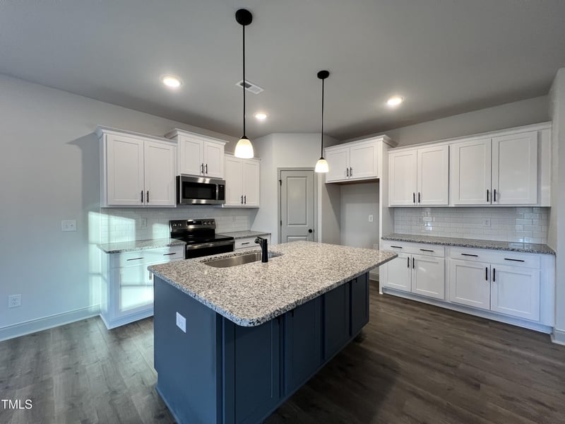 109 Calluna Dr, Clayton, NC 27520