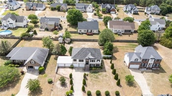109 Canyon Ct, Sanford, NC 27332