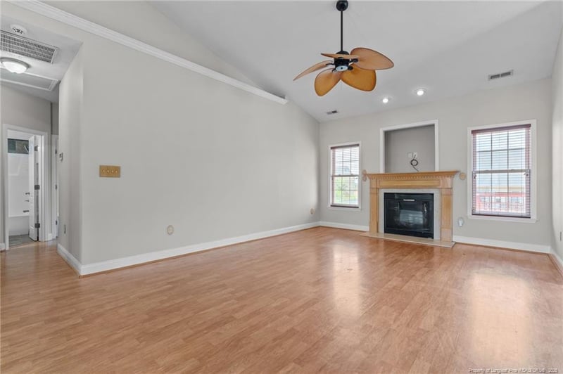 109 Canyon Ct, Sanford, NC 27332