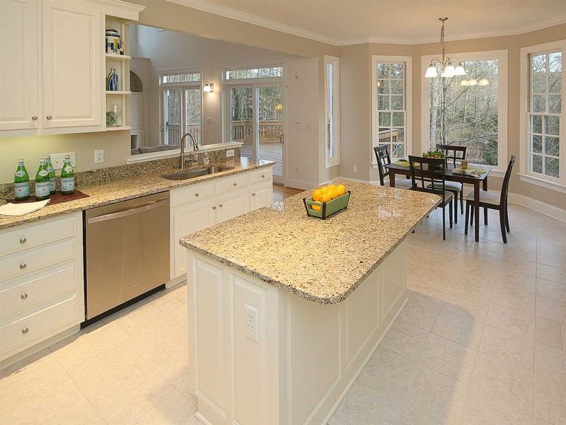 109 Chesley Ln, Chapel Hill, NC 27514