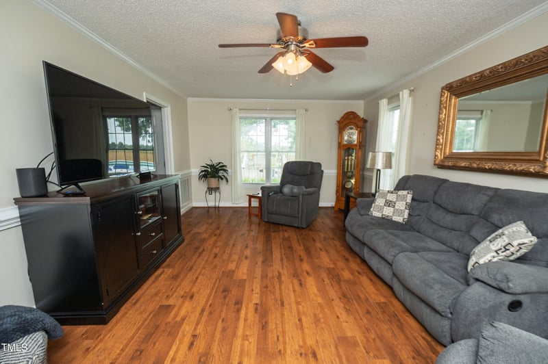 109 Christy Ln, Dunn, NC 28334