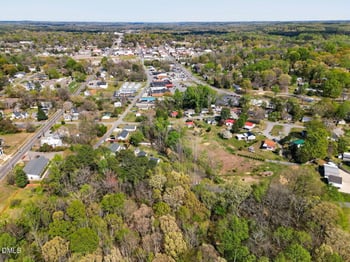 109 Colchester Ave, Siler City, NC 27344