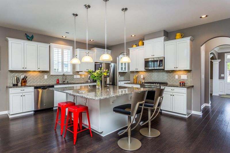 109 Copper Lantern Dr, Chapel Hill, NC 27516