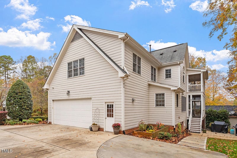109 Creekvista Dr, Holly Springs, NC 27540