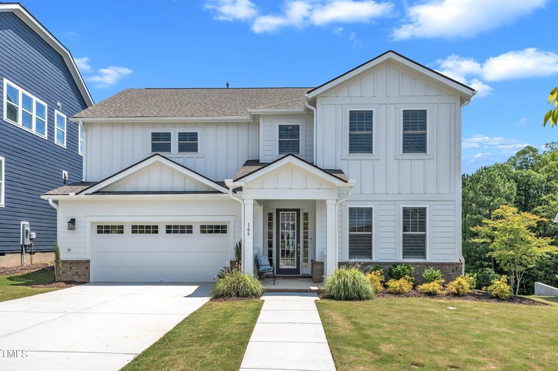 109 Crested Coral Dr, Holly Springs, NC 27540